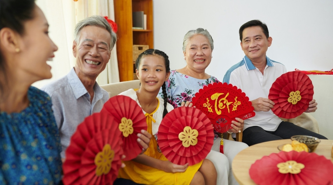 Người xông đất có đời sống gia đình êm ấm