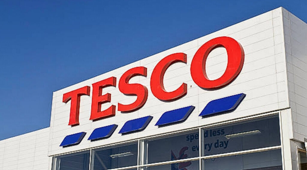 Tesco bắt tay AI: Cách doanh nghiệp bán lẻ nâng tầm trải nghiệm khách hàng bền vững