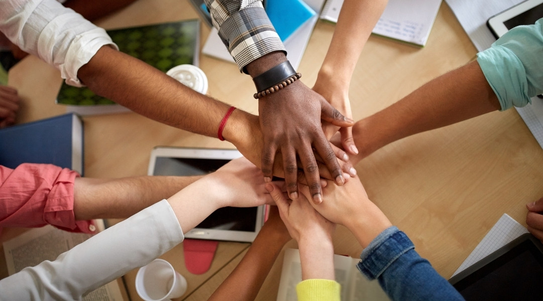 Cải thiện môi trường và văn hóa nội bộ